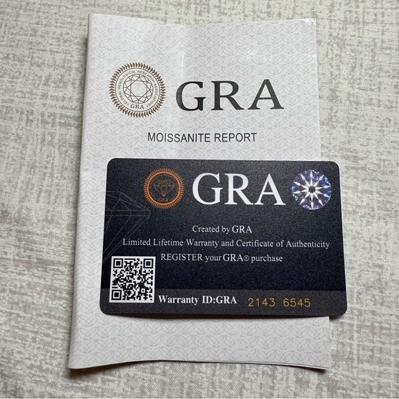 NWT Sterling Silver & Bezel Set Moissanite Solitaire Stackable Ring, Size 6 - Picture 5 of 5